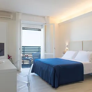 https://hotel-kiss.emilia-romagnahotels.net